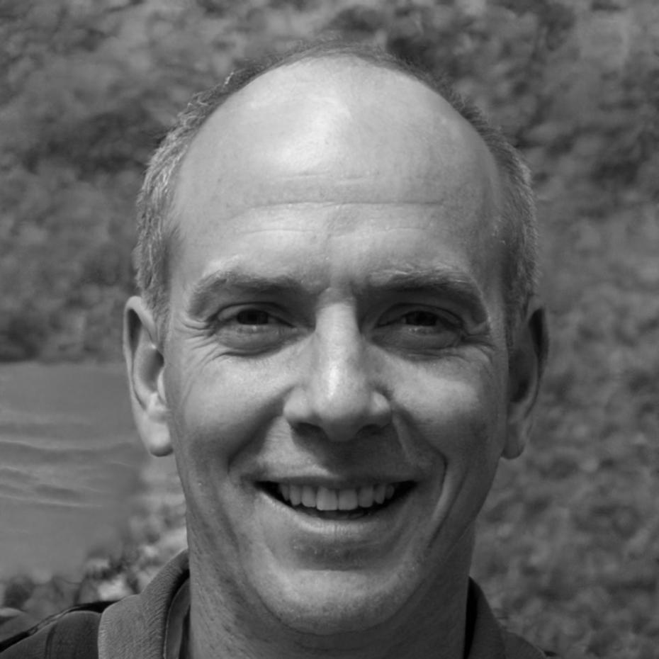 Carlos Mendoza, Director Financiero Senior